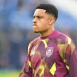 CJ Egan-Riley avec Burnley en Championship