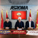 Gian Piero Gasperini signe à l'AS Roma